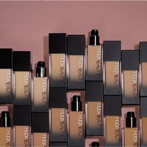 HUDA BEAUTY Foundation - Diverse Cream and Tan Hues